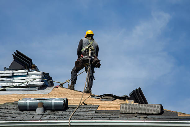 Professional Metal Roofing technician working in Mellott, IN